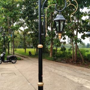 Tiang Lampu